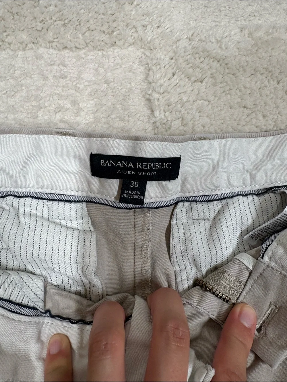 Banana Republic Men's Aiden Khaki Shorts
